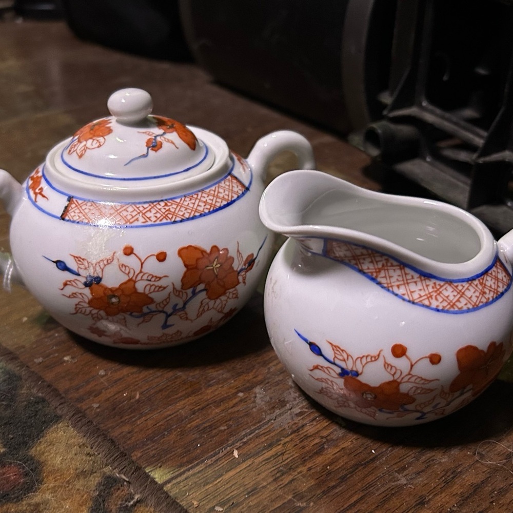 Elegant Floral Teapot and Creamer Set Imari Vintage Collectible
